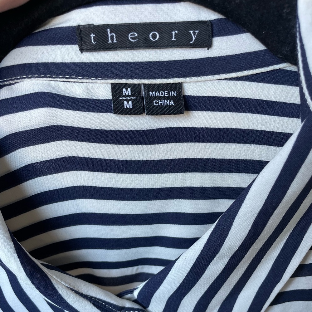 Theory Size M Button Up - image 2